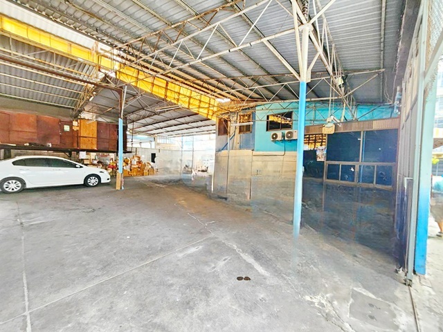 โกดัง กลางเมือง เจริญกรุง2ท่าเรือข้ามฟากสี่พระยา MRTหัวลำโพง360ม.