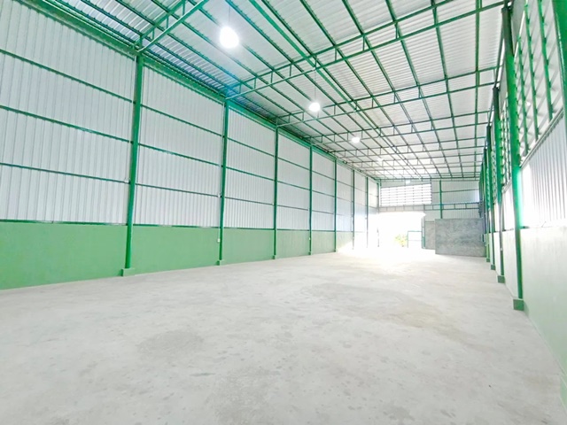 ให้เช่าโกดัง 150 ตร.วา.540 ตร.ม. รร.วัดบางกระดี่ 1 กม.