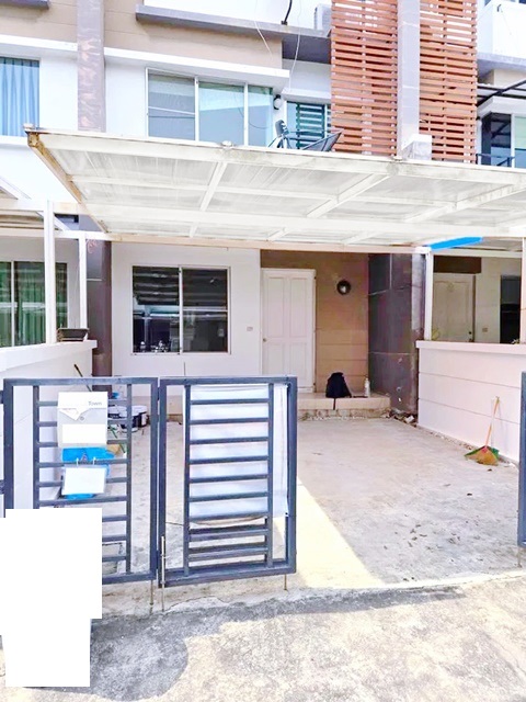 โรบินสัน ลาดกระบัง 1กม.ถ.อ่อนนุช-ลาดกระบัง ทาวน์โฮม 3 ชั้น 20 ตร.