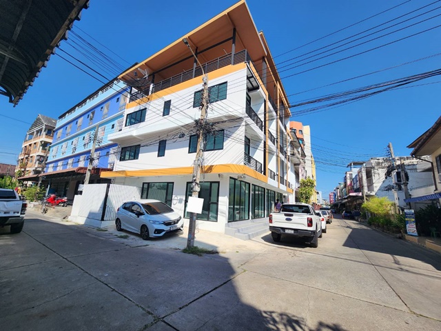 ให้เช่า โรงแรม 4ชั้น 14แอร์ใหม่ แฟชั่น 2กม โชว์รูม 402ตรม. นวมินท