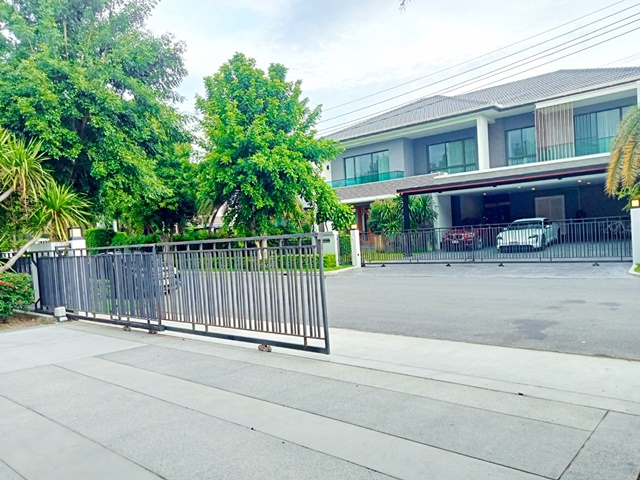 ถูกสุดใน3โลก บางนา-สวนหลวง คฤหาสน์ เฟอร์นิเจอร์ บิ้วอิน ครบ Pool