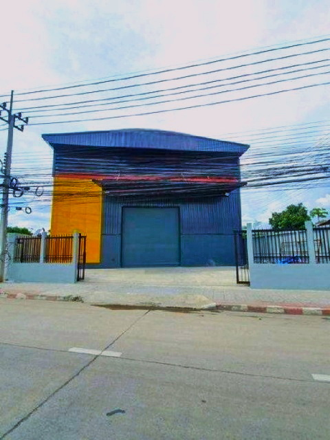 ให้เช่าโกดัง 2 ชั้น .1302ต เพลินนารีมอลล์ 1.3กม. MRT วัชรพล 2.2กม