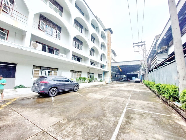 ให้เช่าโกดัง 3ชั้น 6,002ต พระราม3 1.4กม. 5ปีมีครั้ง เทอร์มินอล21