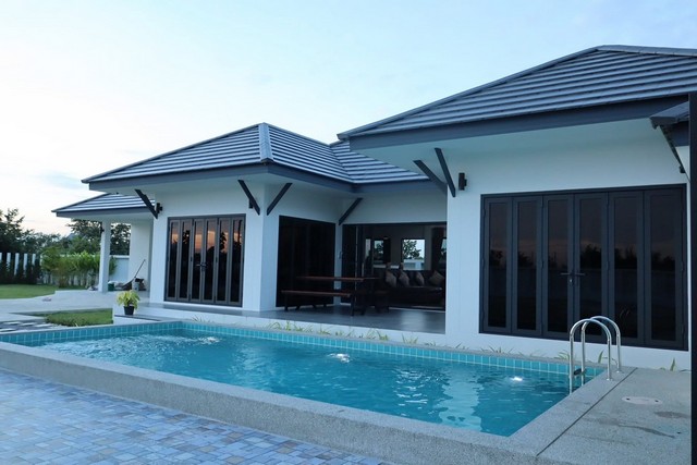 ขายบ้านพร้อมที่ดิน สไตล์พูลวิลล่า1ไร่ สวย น่าอยู่ อ.ชะอำ จ.เพชรบุ