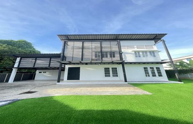 บ้าน 2ชั้น ใหญ่ 4นอน จดทะเบียนได้ รร.สายอักษรMRT รามอินทรา40 600