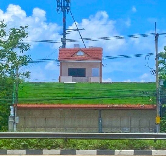 รร.สวนกุหลาบ สระบุรี 1.7 กโรบินสัน .อาคาร 3 ชั้น โกดัง .402ตร.ม.