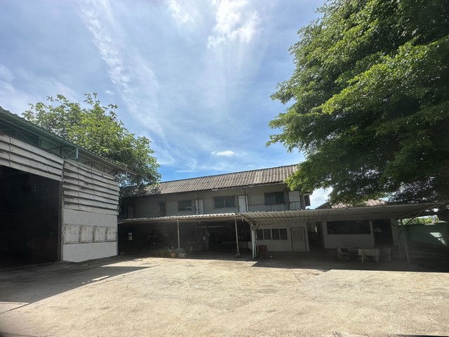 ให้เช่าโกดัง ที่ดิน 3 ไร่ 1000 ตรม ห่างจาก ตลาดดอนหวาย 500 เมตร