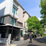 ขายบ้านหรู รีโนเวทใหม่ทั้งหลัง | บ้านกลางเมือง Classe เอกมัย-รามอ