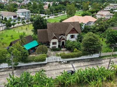 บ้านเดี่ยว2 ชั้น มบ.เอกบุรี พร้อมสวนรอบบ้าน 1 ไร่ 12 ตร.วา