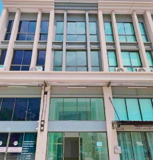 คลอง1 ฟิวเจอร์ ถ.รังสิต-นครนายก ให้เช่าอาคารพาณิชย์ 3.5ชั้น 220ต