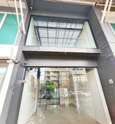 รามคำแหงปลาย MRTราษฎร์พัฒนา 900ม.​ อาคาร​ ใหญ่มาก 4 ชั้น 28ตรว.