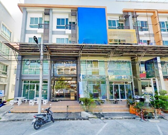 . เช่าอาคารใหญ่มาก 4 ชั้น 29ตรว รามคำแหงปลาย MRTราษฎร์พัฒนา 900ม