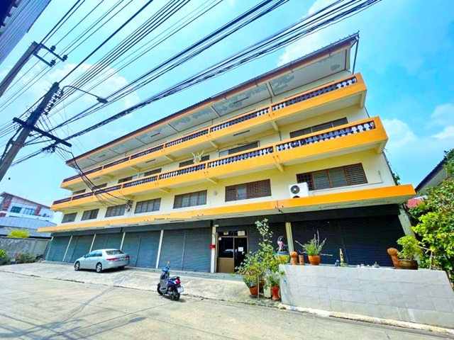 อาคารพาณิชย์ 7ค ถูกที่สุดในโลก โลตัส สุขุมวิท50 BTS อ่อนนุช 900ม.