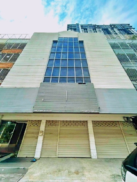 ไอคอนสยาม 599ม. เจริญนคร BTS กรุงธนบุรี มีลิฟต์ อาคาร 3คูหา 6ชั้น