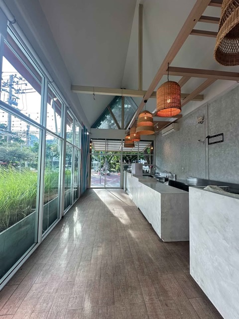 เจริญกรุง 68-77 จันทน์ 11 จอดรถ ให้เช่าร้าน cafe 2 น้ำ 38ตร.ม.