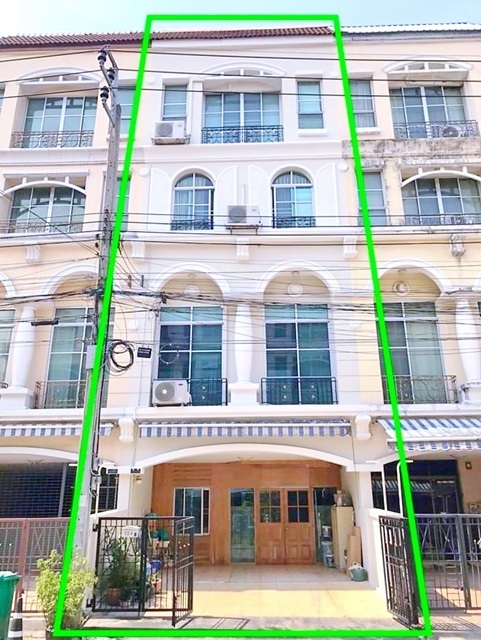 บ้านเช่า 4 ชั้น ซ. ลาดพร้าว 15-27 รัขดา 699ม. MRT ลาดพร้าว 500