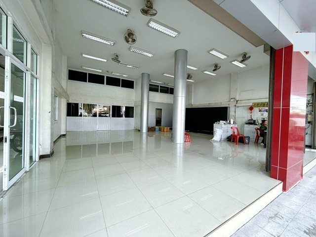 ให้เช่าอาคารพาณิชย์ 2 คูหา 4 ชั้น กัลปพฤกษ์ ถ.กาญจนาภิเษก 4นอน