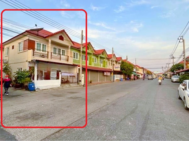 หลังมุม 22ต พร้อมเฟอร์ ตลาดนิคมบางปู 3.6กม. เช่าทาวน์เฮ้าส์ 2ชั้