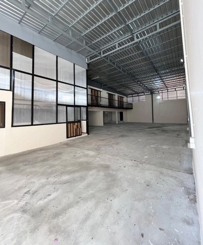 โกดังรัชดาภิเษก3 ใกล้สถานฑูตจีน 500ตารางเมตร มีออฟฟิศ