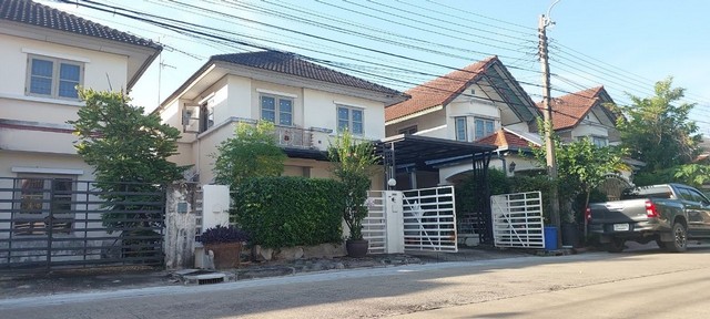 ขายบ้านที่หมู่บ้าน อารีน่าชวนชื่น รามอินทรา คู้บอน 27 กรุงเทพมหา