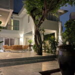 บ้านโนเบิลทาราพัฒนาการ 5 ห้องนอน พื้นที่550 sq.m สระว่ายน้ำส่วนตั
