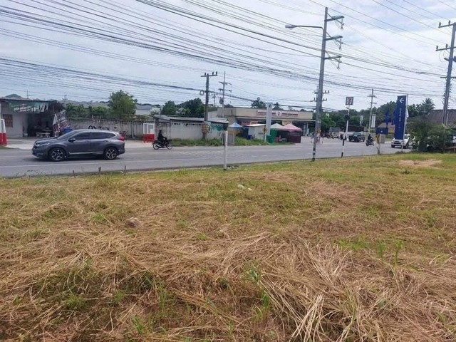 ขายด่วน! ที่ดินสวย ติดถนนหลัก บ่อวิน-ปากร่วม ศรีราชา