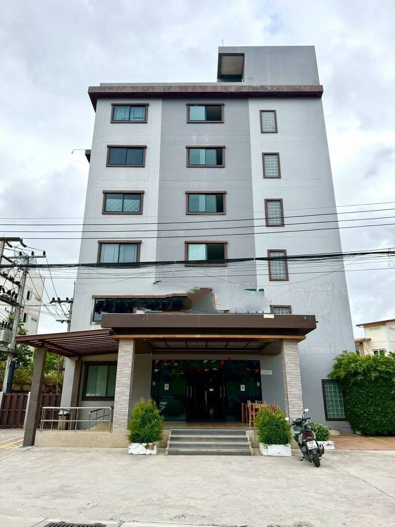 ขายโรงแรม4ดาวพัทยา ห่างจากหาดนาจอมเทียน290เมตร