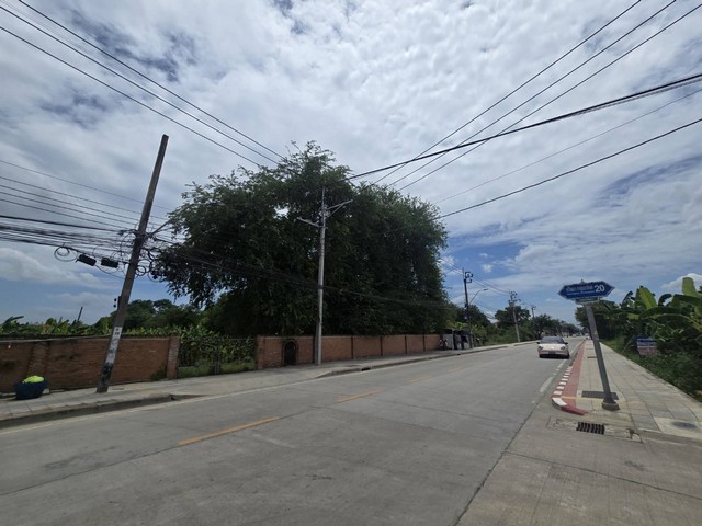 ขายที่ดิน ถนนทวีวัฒนา-กาญจนาภิเษก ที่ดินทำเลดี ด้านหน้าติดถนนใหญ่