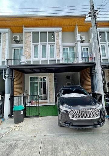 ให้เช่าทาวน์เฮ้าส์ 2 ชั้น 19 ตรว. โครงการ Golden town รามอินทรา-ว