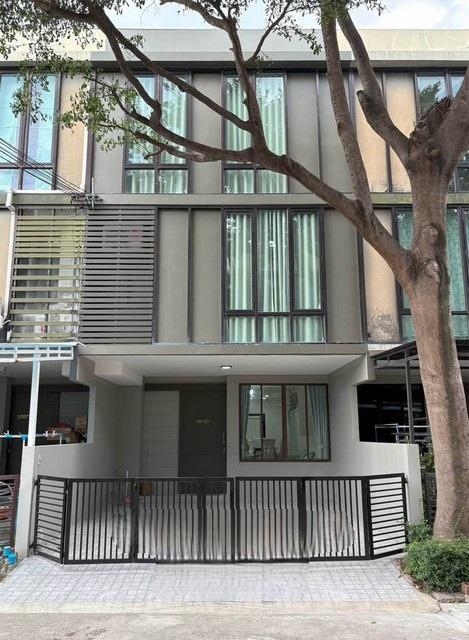 ขายทาวน์โฮม 3 ชั้น 18.8 ตรว. อารียา ทูบี เกษตร-นวมินทร์ ถนนลาดปลา
