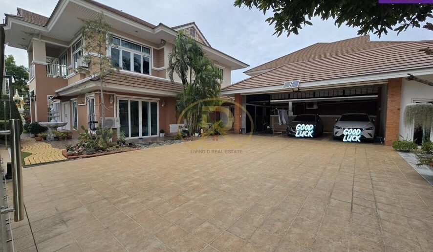 ขายบ้านเดี่ยวหลังใหญ่ Type A แกรนด์มณีรินทร์ สามมุข-บางแสน เมืองช