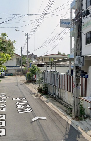 ขายหอพัก ซอย 20มิถุนา แยก5 เนื้อที่100ตารางวา สุทธิสารวินิจฉัย
