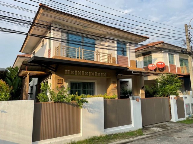 ให้เช่าบ้านแฝดสไตล์บ้านเดี่ยว 2 ชั้น มบ.มัลดีฟส์ ปาล์มพร้อมเฟอร์ค