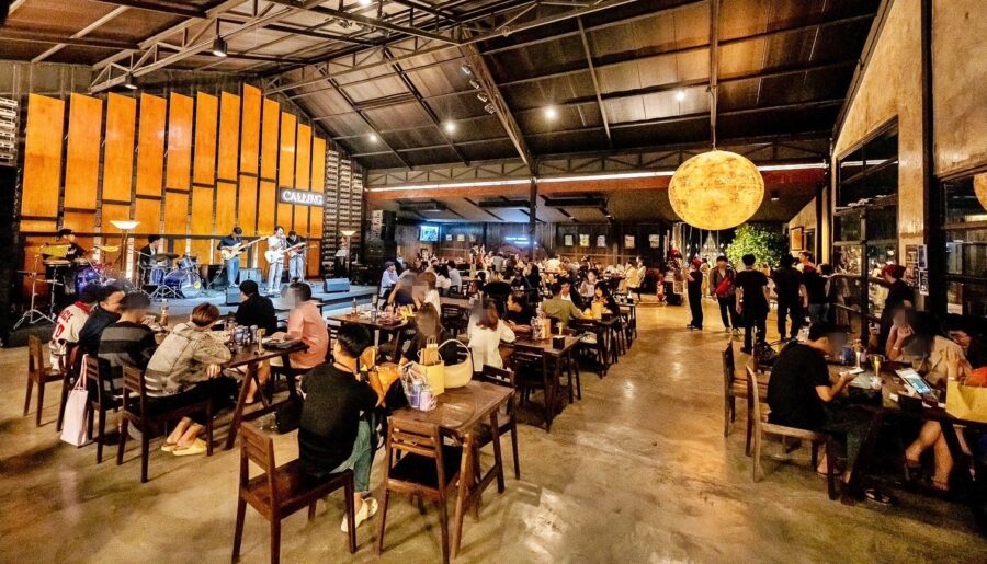 เซ้งร้านนั่งชิว ใกล้มหาลัยธรรมศาสตร์รังสิต และ ม.กรุงเทพ