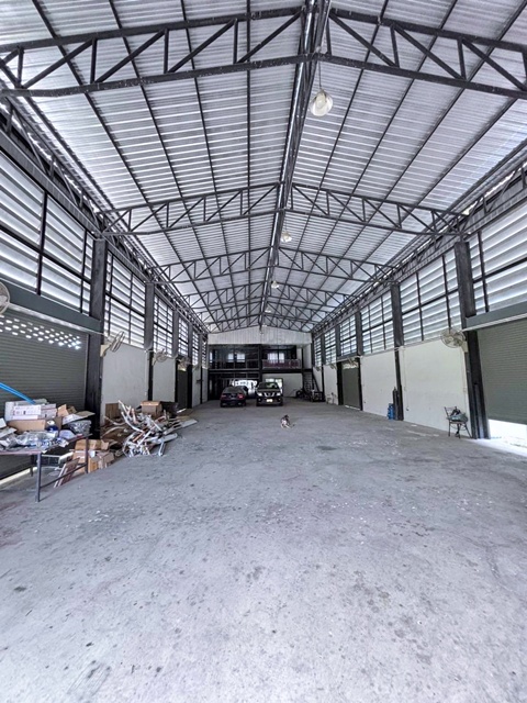 สุขุมวิท นิคมระยอง 4.3 กม.ขาย-เช่าโกดังพร้อมออฟฟิศ 2 ชั้น 500 ตร.