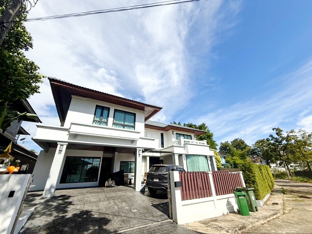 โรงเรียนนานาชาติ RIS รามคำแหง164 ต้อนรับต่างชาติ คฤหาสน์ ให้เช่า