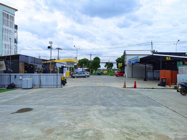ร้านค้า หทัยราษฎร์ Fashion Island ให้เช่า​ที่ดิน 400 ตรม. ที่จอ