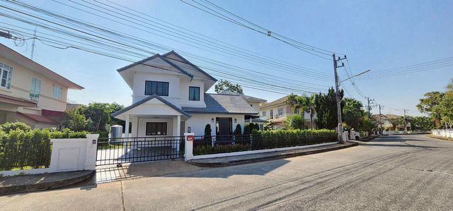 ขายพร้อมผู้เช่า 5.79 ล้าน 92 ตรว. ชลลดา แลนด์แอนด์เฮ้าส์ แม่โจ้