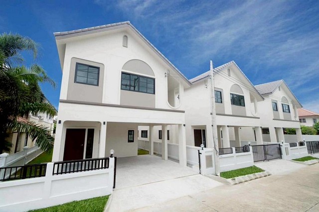 บ้านเดี่ยว 2 ชั้น ใกล้สนามกอล์ฟนอร์ทฮิลล์ โครงการ กุลพันธ์วิลล์9