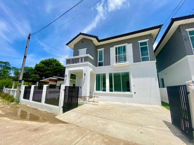 บ้านสร้างใหม่ 2 ชั้น บ้านเงินเหลือ พร้อมผู้เช่า น้ำแพร่ หางดง