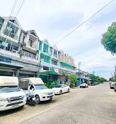 ให้เช่าทาวน์เฮาส์ 3ชั้น 21ตร.วา.MRTมีนพัฒนา 500ม รามคำแหง171-182