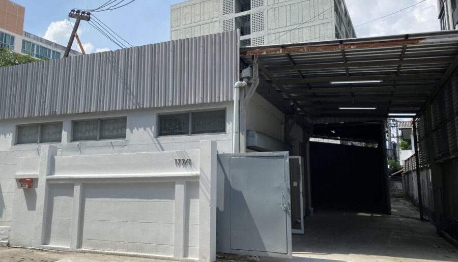 Warehouse Ratchada โกดัง 400sq.m.ติดรถไฟฟ้าMRTรัชดา-ลาดพร้าว