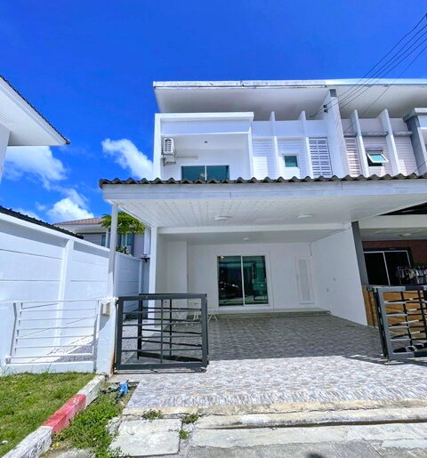 ภูเก็ต Iรร.นานาชาติ บริติช 600 ม.ให้เช่าทาวน์โฮม 2 ชั้น 30ตร.วา.