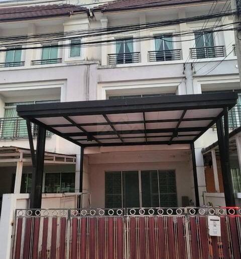 ให้เช่าทาวน์โฮม 3 ชั้น หมู่บ้านกลางเมือง เออร์บาเนี่ยน พระราม9-วง