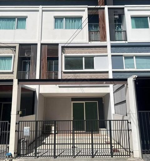 ให้เช่าทาวน์โฮม 3 ชั้น 203 ตรม. โครงการพาทิโอ PATIO บางนา-วงแหวน