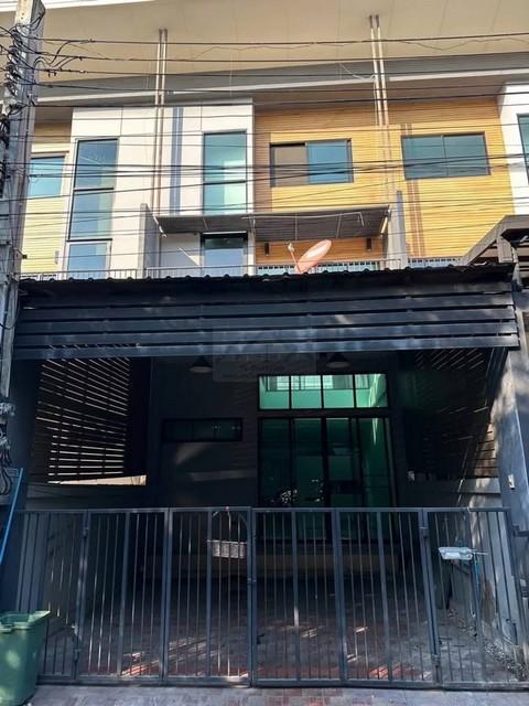 ให้เช่าทาวน์โฮม 3 ชั้น 180 ตรม. โครงการอีโค่ สเปซ บางนา-วงแหวน