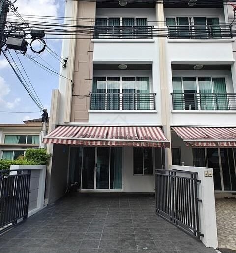 ขายทาวน์โฮม3ชั้นหลังมุม3นอนย่านนาคนิวาสลาดพร้าว71