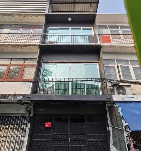 ให้เช่าทาวน์เฮ้าส์ 3 ชั้น 140 ตรม. 3 ห้องนอน ซอยประชาชื่น 36