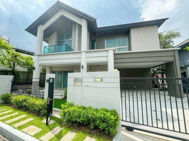 ให้เช่าบ้านเดี่ยว 2 ชั้น บางกอก บูเลอวาร์ด ซิกเนเจอร์ ลาดพร้าว-เส