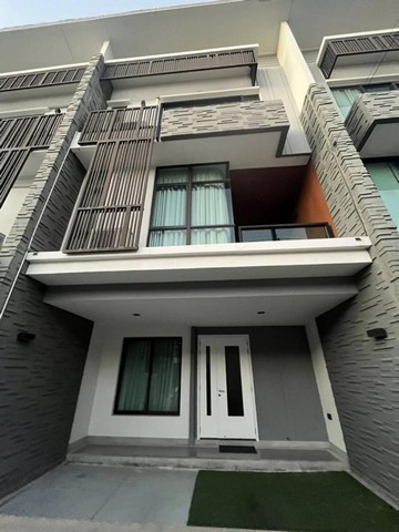 ให้เช่าทาวโฮม 3 ชั้น 21 ตร.ว. Plex residence ถนนเกษตร-นวมินทร์